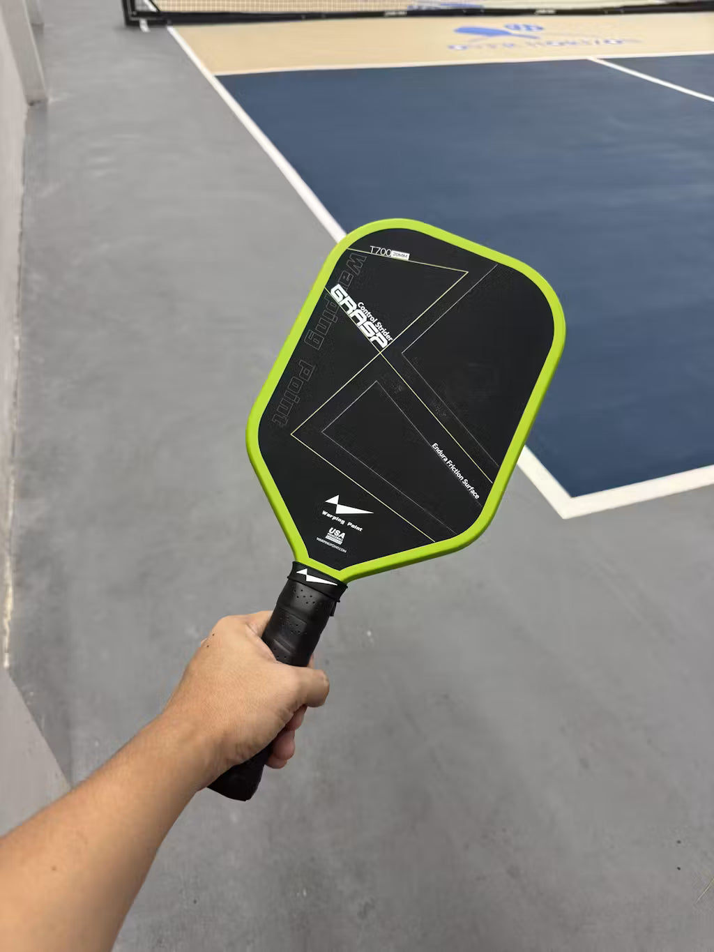 Grasp Pickleball Paddle